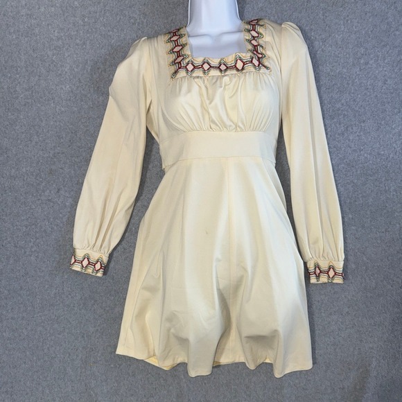 Vintage Dresses & Skirts - Vintage 70s Cream Embroidered Square Neck Mini Dress Long Sleeve Boho Style 5600